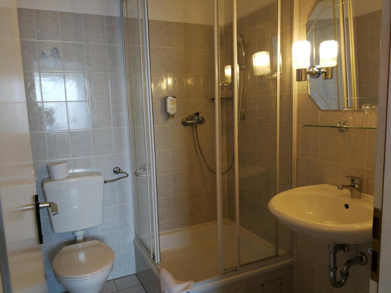 Brauhotel Jan Van Werth Нойс Екстериор снимка